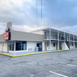 https://econo-lodge-airport.williamsburghotelsusa.com